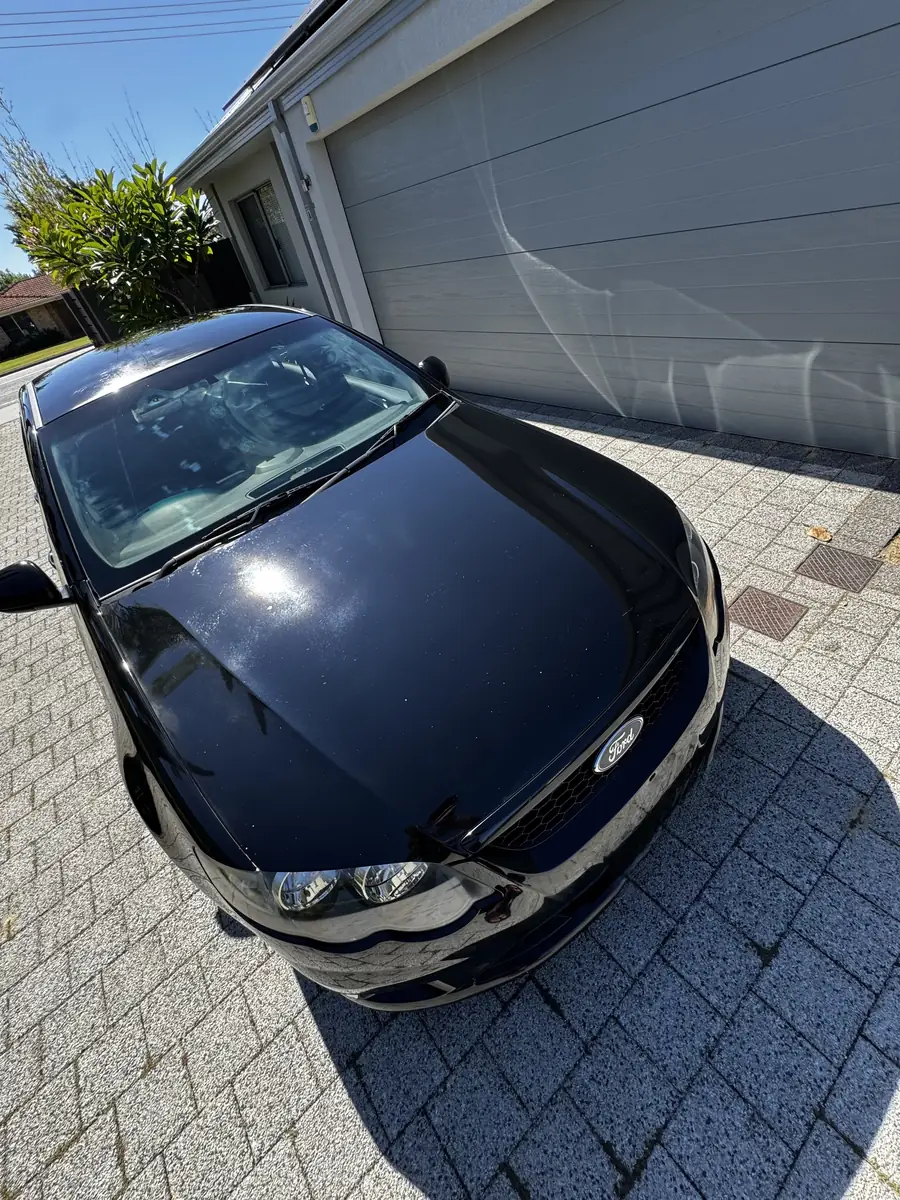 Paint correction - Gloss restored